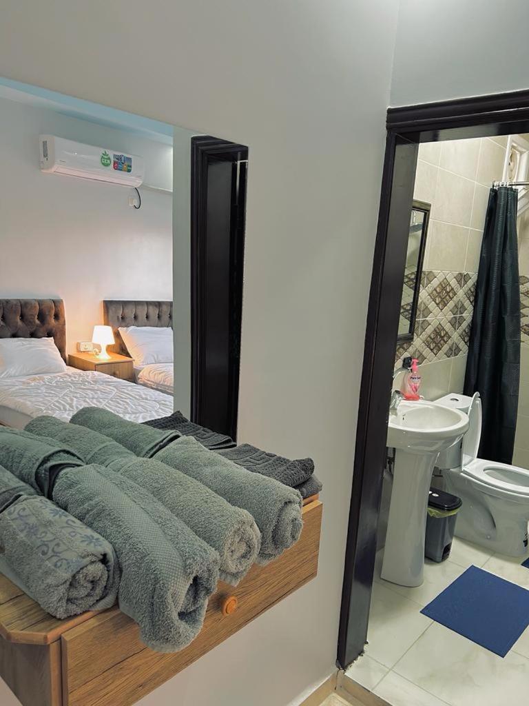 Leen Guest House ワディ・ムーサ エクステリア 写真